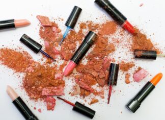 Make-up tvářenky, které by měla vaše pleť poznat: Probudí ve vás jiskru a budete zářit kolem
